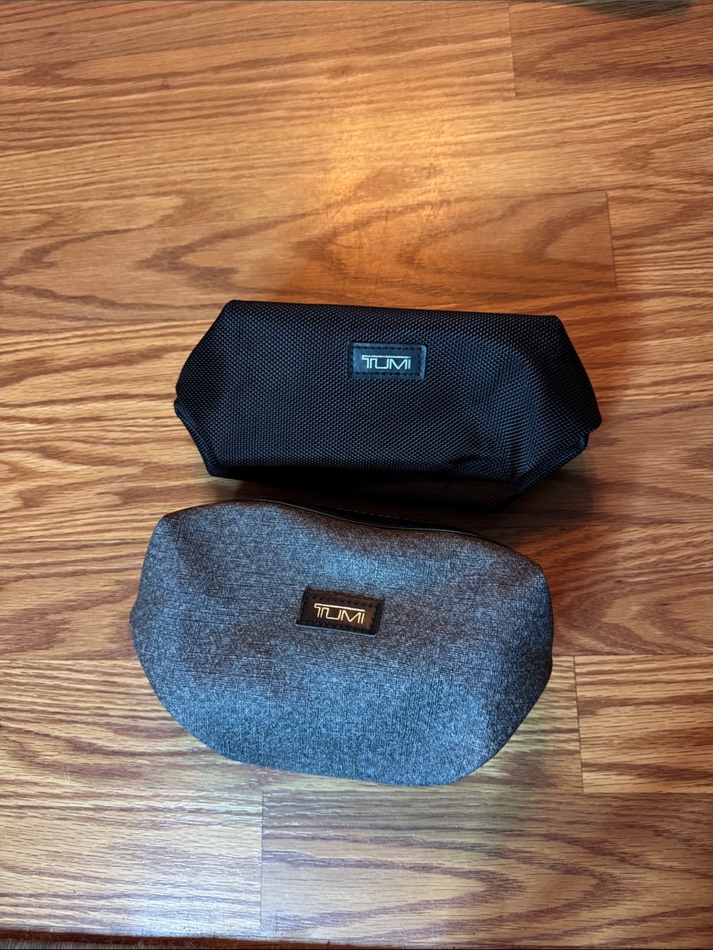 Lot set Tumi amenities delta Men's Toiletry Pouches